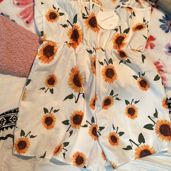 Romper - Picture 7 of 7